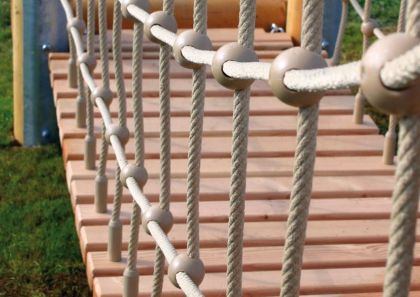 Drewniany most na plac zabaw, szerokość użytkowa 75 cm