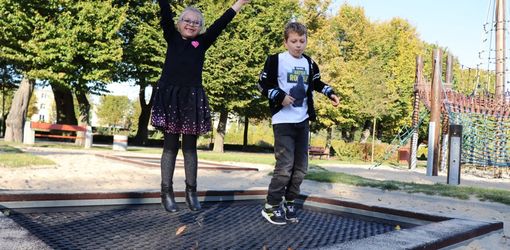 Trampolina na plac zabaw