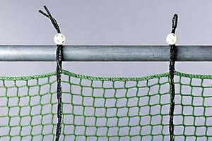 Small mesh side protection net with Isilink clip